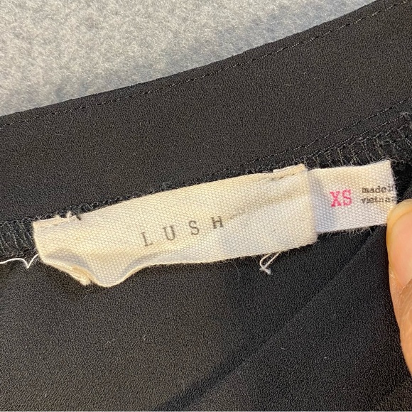 Lush Women’s Black Lace Sheer Short Sleeves Top, Round Neck, size XS - Picture 5 of 7